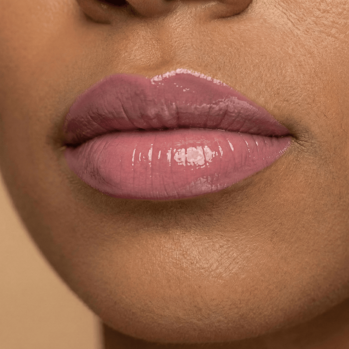 Mineral Lip Glazing Gloss