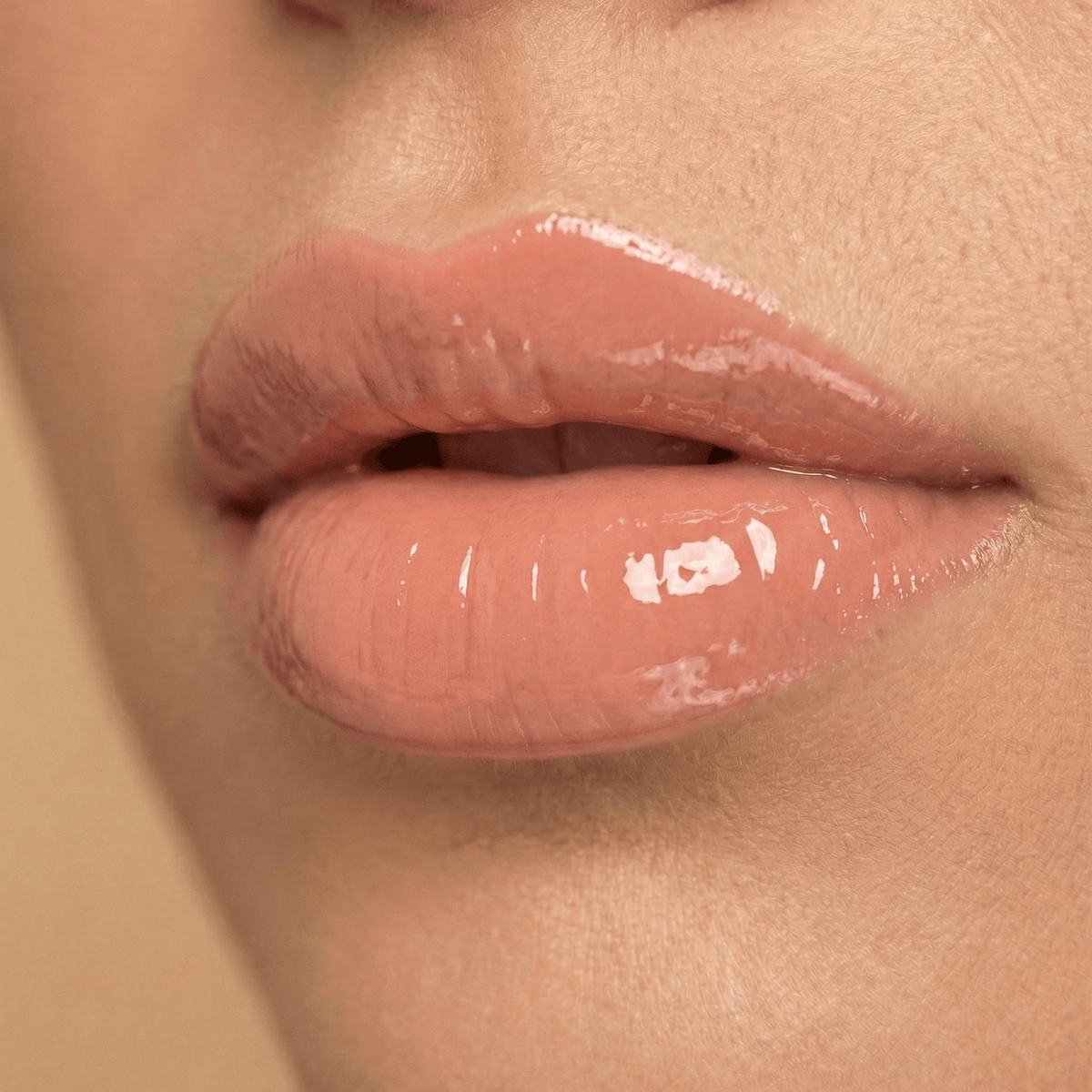 Mineral Lip Glazing Gloss