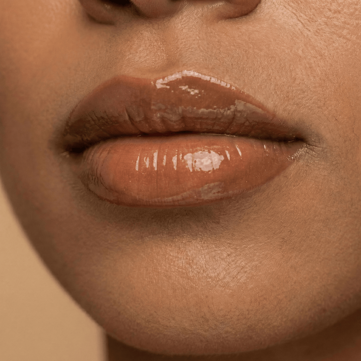 Mineral Lip Glazing Gloss