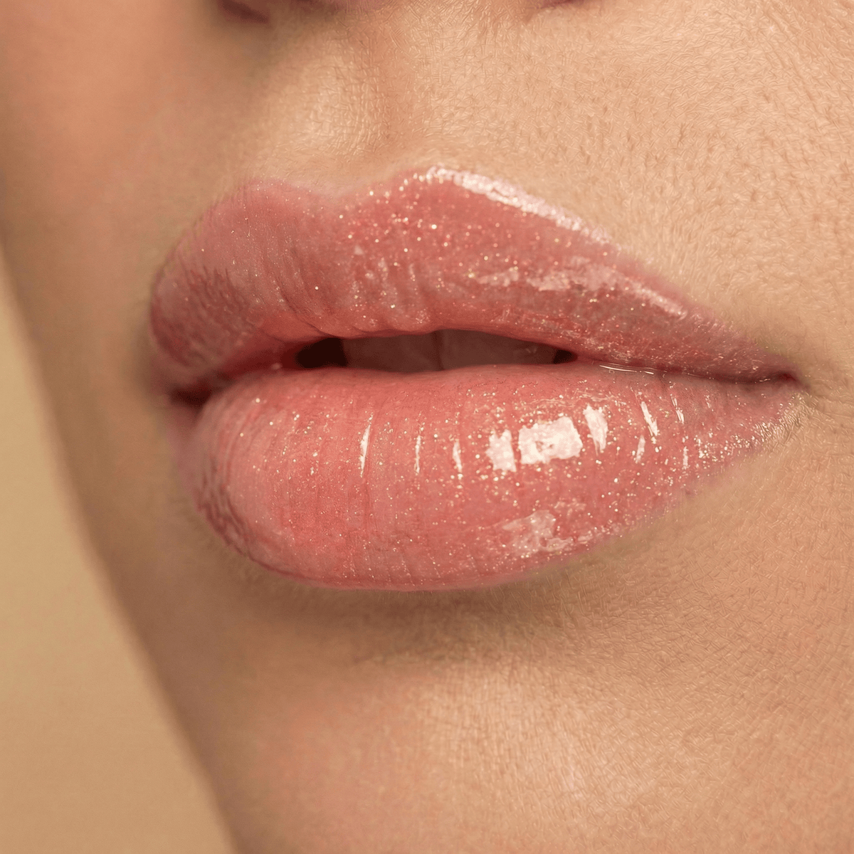 Mineral Lip Glazing Gloss