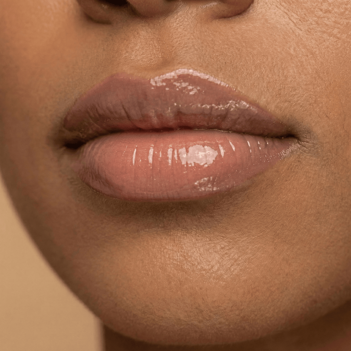 Mineral Lip Glazing Gloss