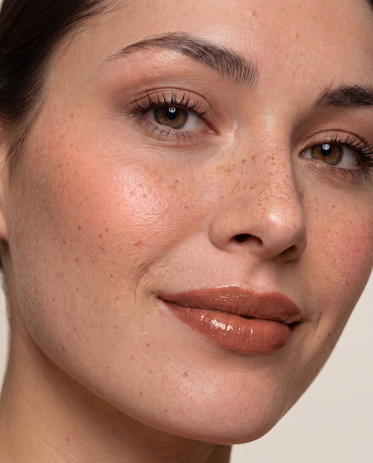 Mineral Lip Glazing Gloss