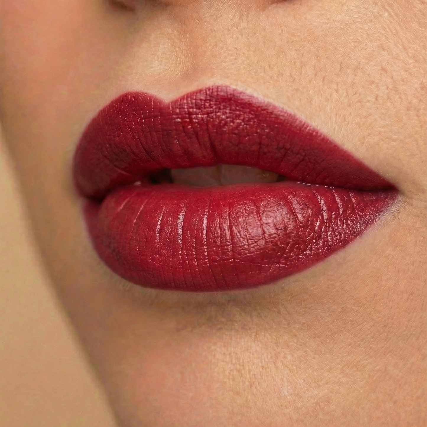 Mineral Lip Glazing Gloss