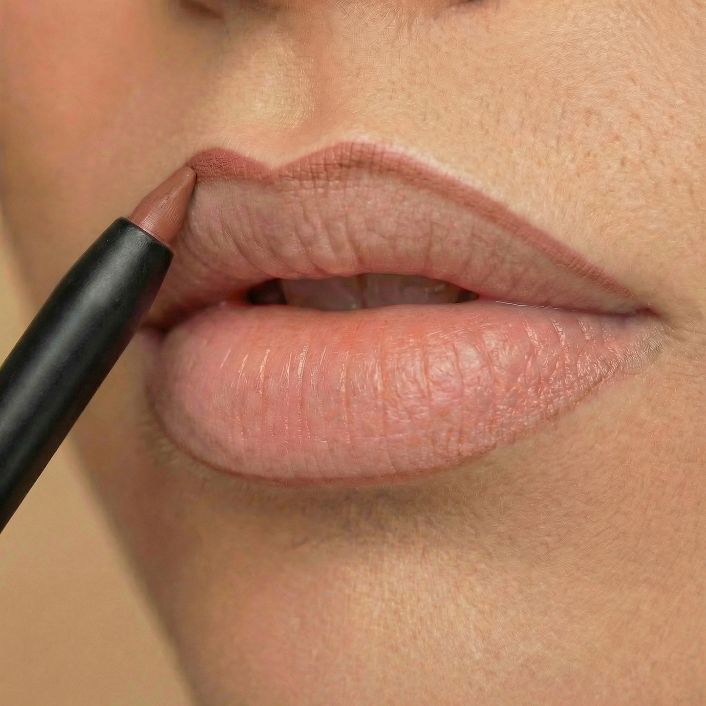 Mineral Lip Definer